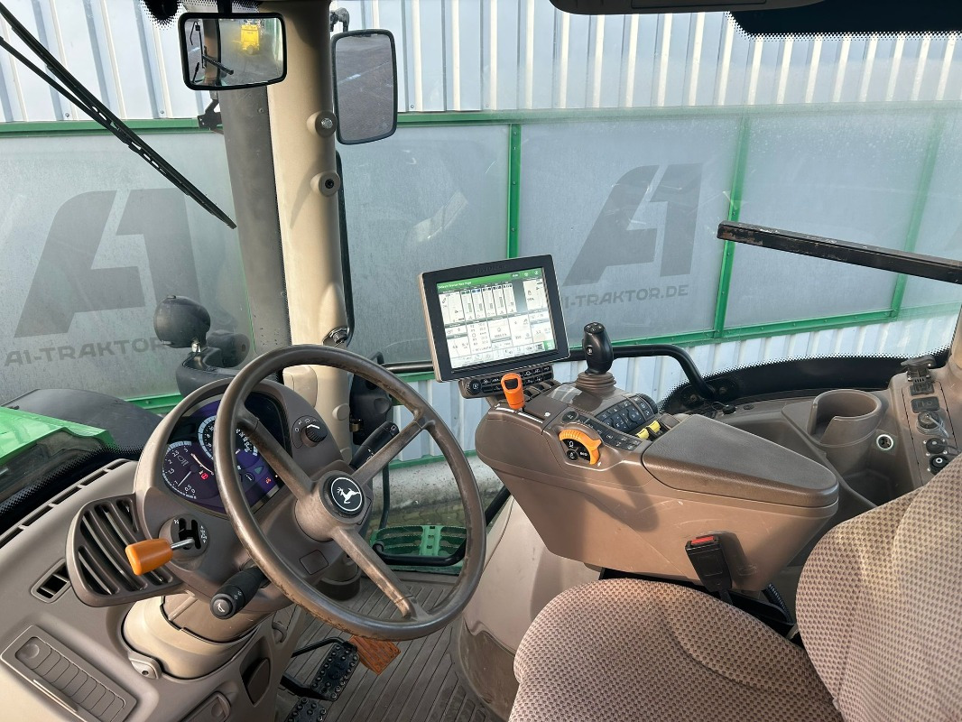 John Deere 6215R - Tracteur agricole: photos 4 John Deere 6215R - Tracteur agricole: photos 4