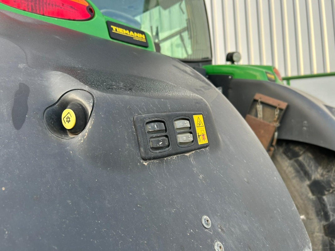 John Deere 6215R - Tracteur agricole: photos 4 John Deere 6215R - Tracteur agricole: photos 4