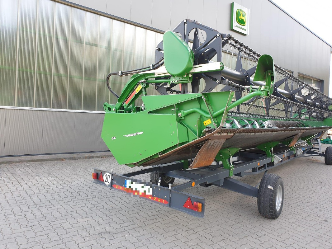 John Deere 635 PREMIUMFLOW - Moissonneuse-batteuse: photos 2 John Deere 635 PREMIUMFLOW - Moissonneuse-batteuse: photos 2