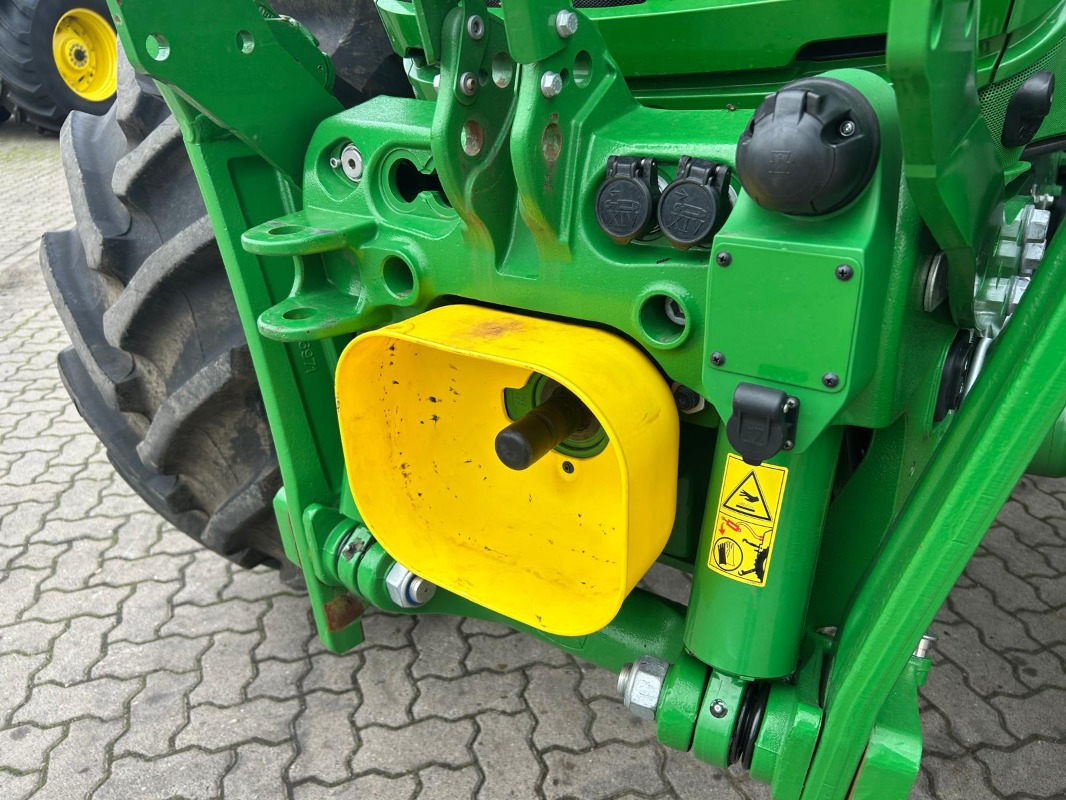 John Deere 6R 155 - Tracteur agricole: photos 4 John Deere 6R 155 - Tracteur agricole: photos 4
