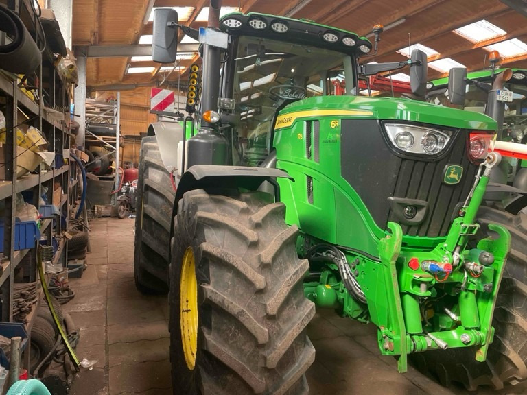 John Deere 6R 175 - Tracteur agricole: photos 5 John Deere 6R 175 - Tracteur agricole: photos 5