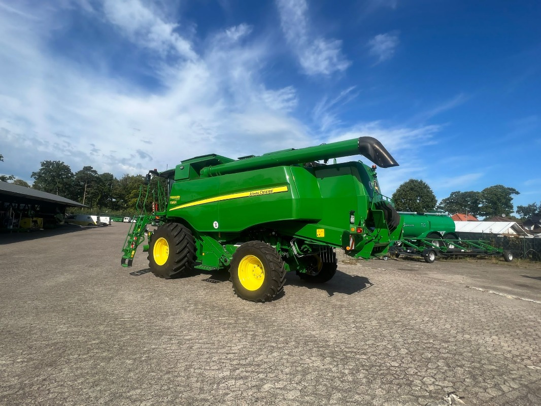 John Deere T560 - Moissonneuse-batteuse: photos 4 John Deere T560 - Moissonneuse-batteuse: photos 4