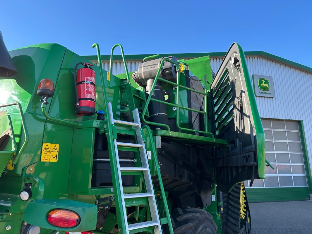 John Deere T660 - Moissonneuse-batteuse: photos 3 John Deere T660 - Moissonneuse-batteuse: photos 3