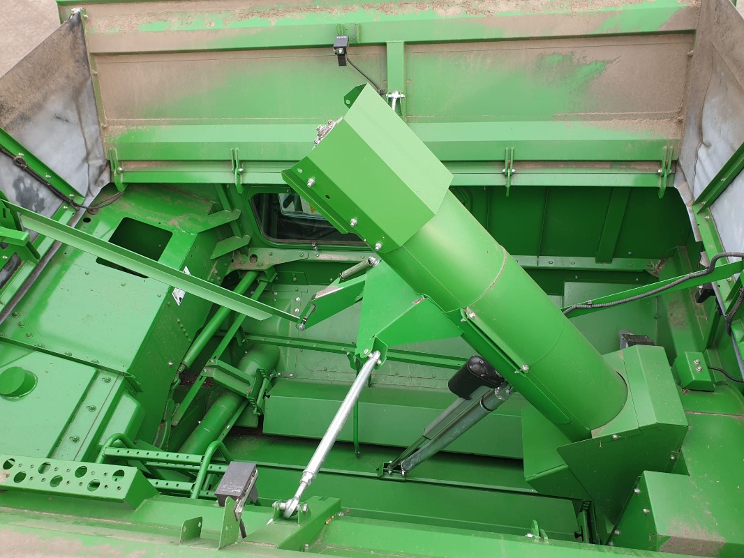 John Deere T670 - Moissonneuse-batteuse: photos 4 John Deere T670 - Moissonneuse-batteuse: photos 4