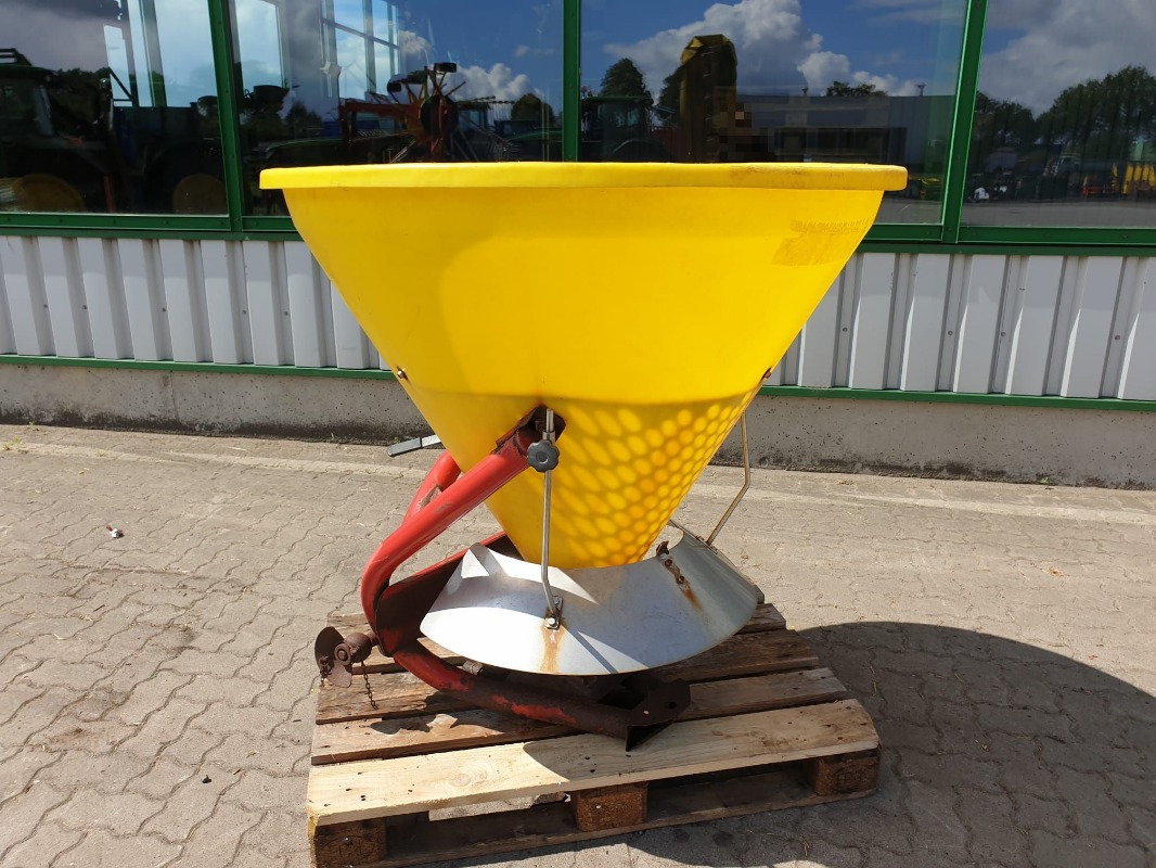 Epandeur de sable Saphir PLS 500/2013: photos 9 Epandeur de sable Saphir PLS 500/2013: photos 9