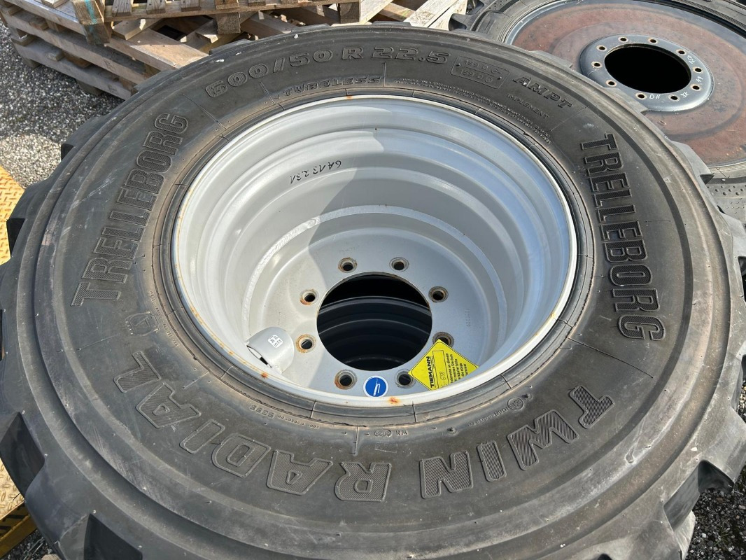Trelleborg 600/50R22.5 - 2 Stück - Pneus et jantes pour Machine agricole: photos 2 Trelleborg 600/50R22.5 - 2 Stück - Pneus et jantes pour Machine agricole: photos 2
