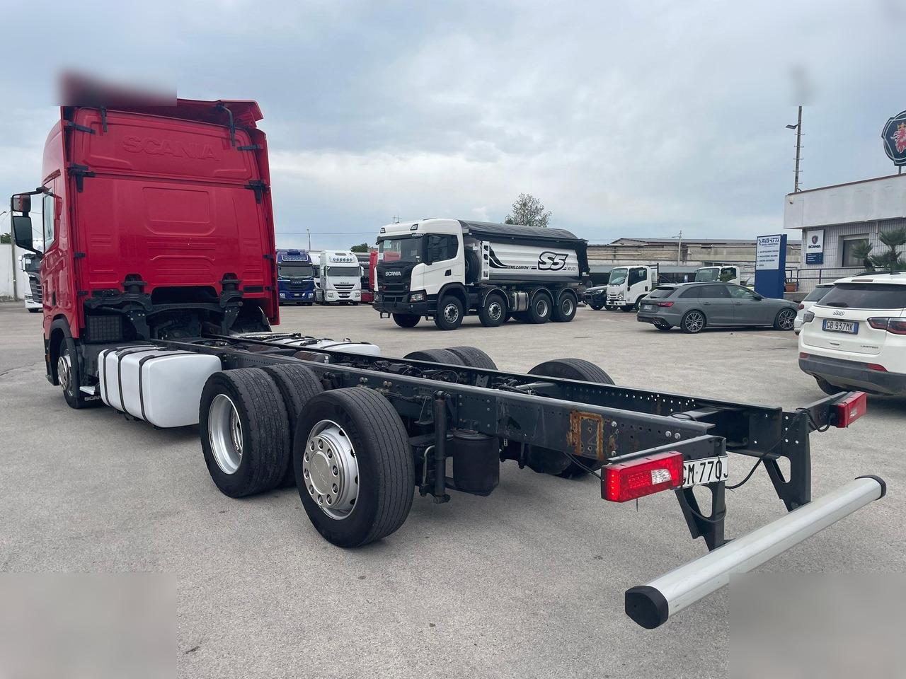 SCANIA R450 - Camion à rideaux coulissants: photos 4 SCANIA R450 - Camion à rideaux coulissants: photos 4