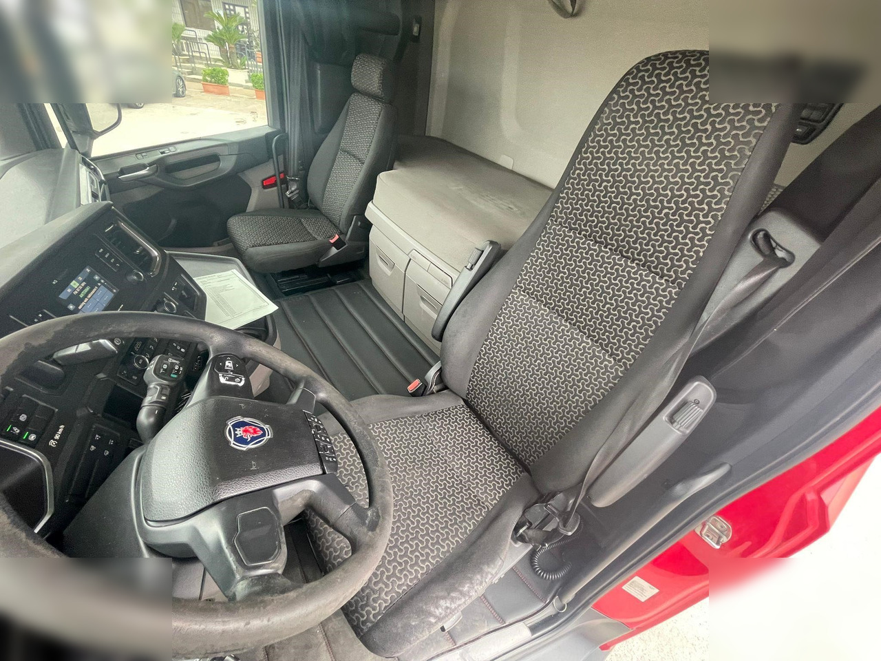 SCANIA R450 - Camion à rideaux coulissants: photos 5 SCANIA R450 - Camion à rideaux coulissants: photos 5