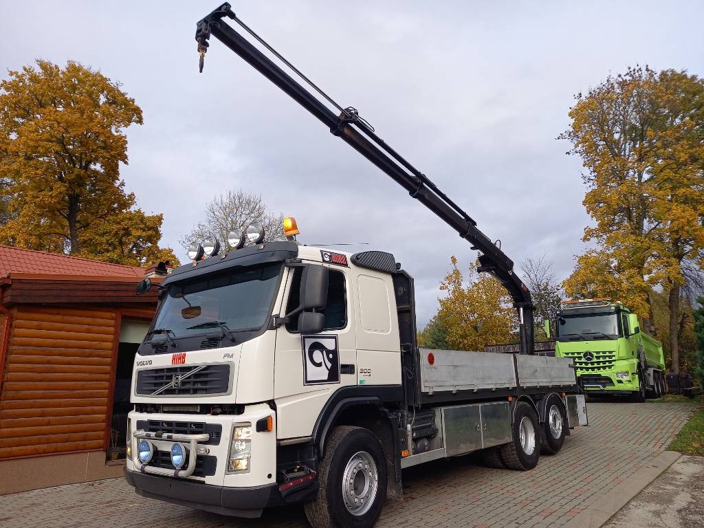 Volvo FM 300, 6x2, HIAB CRANE  - Camion grue: photos 1 Volvo FM 300, 6x2, HIAB CRANE  - Camion grue: photos 1