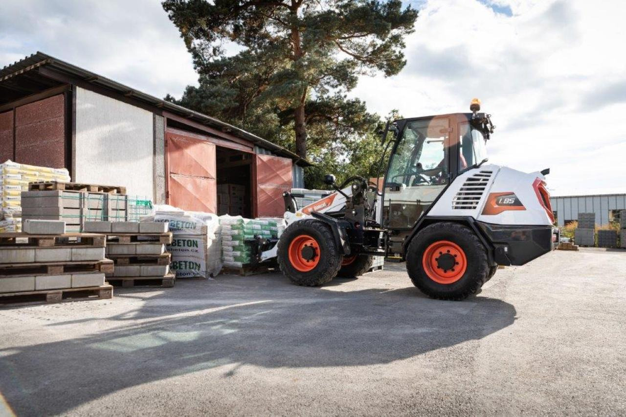 Bobcat L85 4 Jahre 0% - Chargeuse sur pneus: photos 1 Bobcat L85 4 Jahre 0% - Chargeuse sur pneus: photos 1