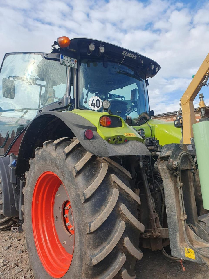 CLAAS Axion 810 - Tracteur agricole: photos 2 CLAAS Axion 810 - Tracteur agricole: photos 2