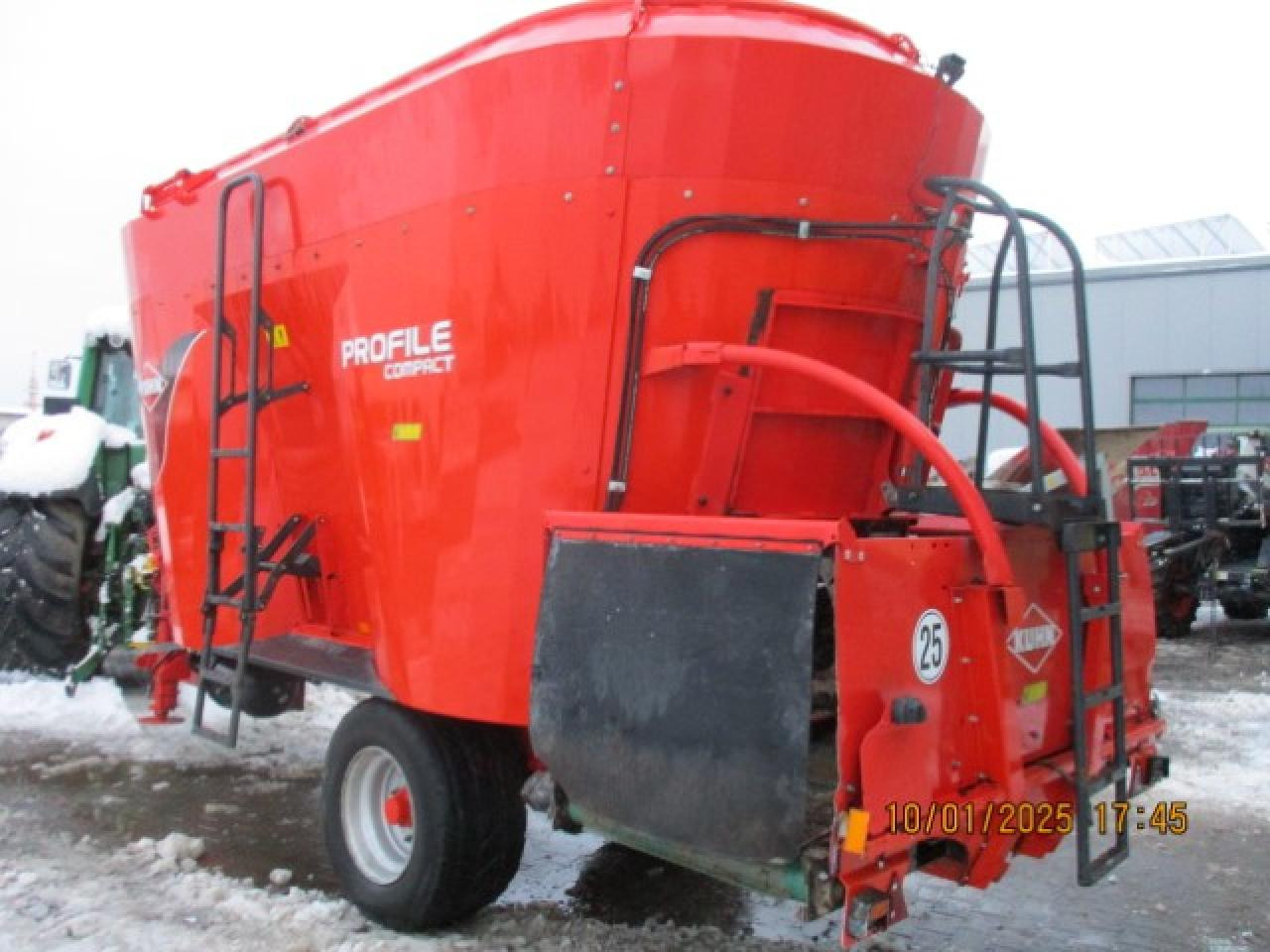 Kuhn Profile 2080 Compact - Mélangeuse: photos 2 Kuhn Profile 2080 Compact - Mélangeuse: photos 2