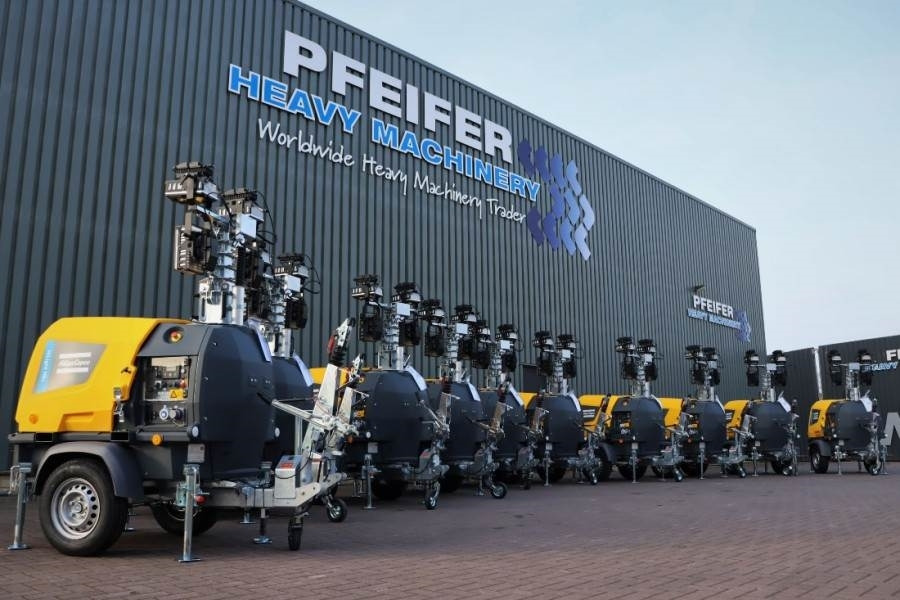 Atlas Copco Hilight H6+ Valid inspection, *Guarantee! Max Boom - Mat d'éclairage: photos 1 Atlas Copco Hilight H6+ Valid inspection, *Guarantee! Max Boom - Mat d'éclairage: photos 1