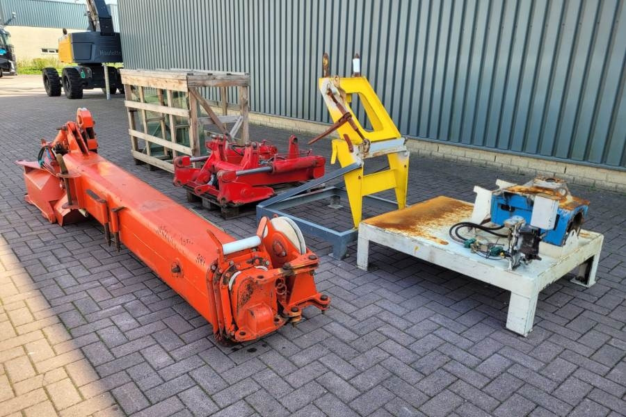 Compact Truck CT2 Diesel, 4x4x4 Drive, 30m Main Boom, 10.3m Hydr - Grue tout-terrain: photos 2 Compact Truck CT2 Diesel, 4x4x4 Drive, 30m Main Boom, 10.3m Hydr - Grue tout-terrain: photos 2