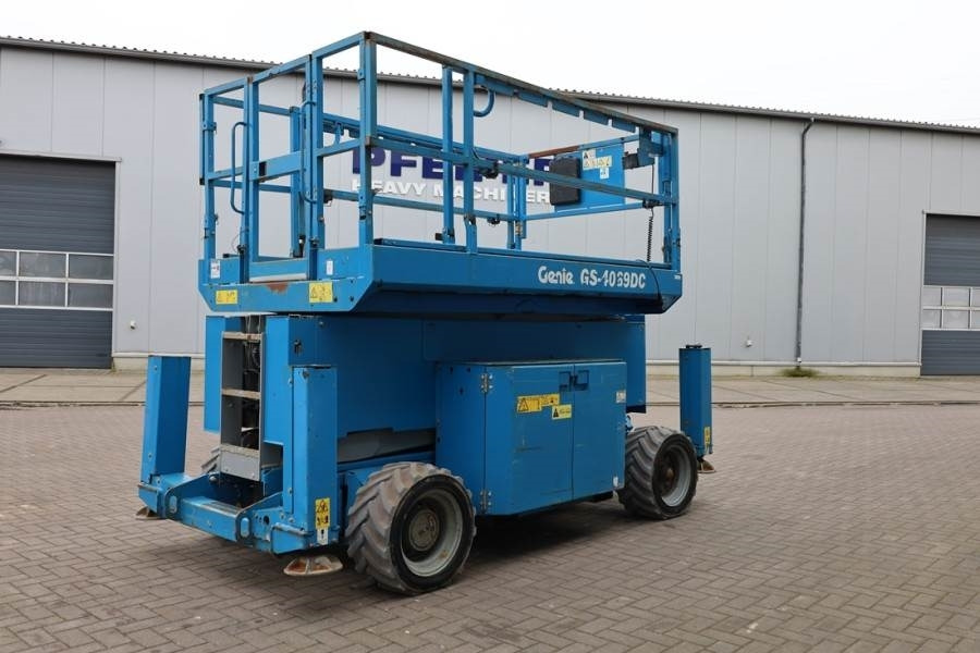 Genie GS4069 Electric, 14m Working Height, 363kg Capacit - Nacelle ciseaux: photos 2 Genie GS4069 Electric, 14m Working Height, 363kg Capacit - Nacelle ciseaux: photos 2