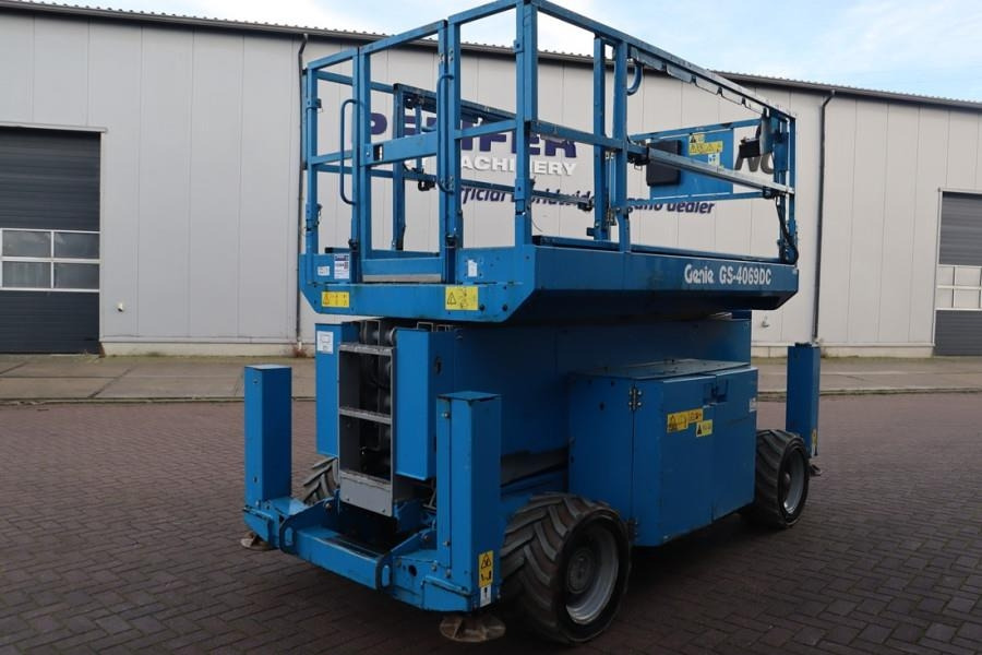 Genie GS4069DC Electric, 14m Working Height, 363kg Capac - Nacelle ciseaux: photos 2 Genie GS4069DC Electric, 14m Working Height, 363kg Capac - Nacelle ciseaux: photos 2
