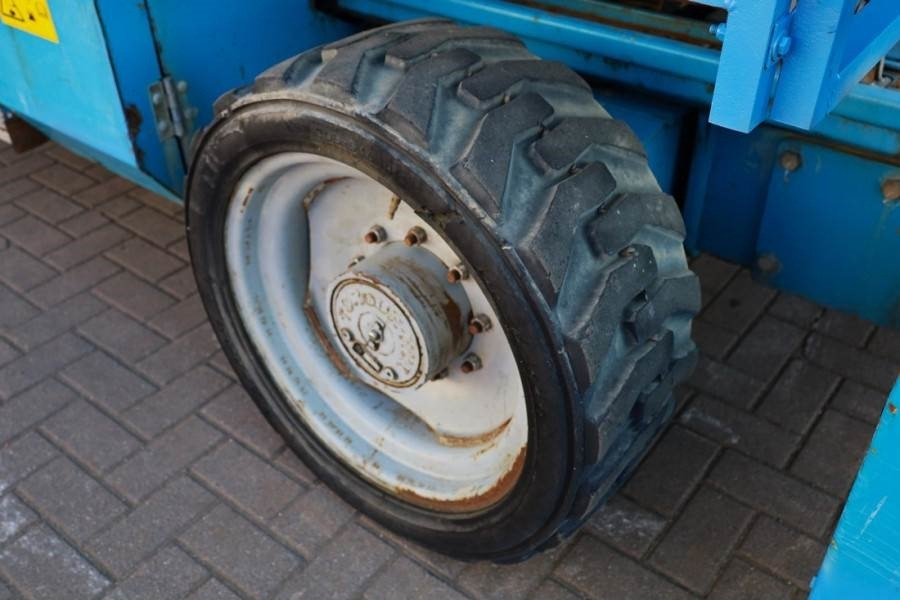 Nacelle ciseaux Genie GS4390 Diesel, 4x4 Drive, 15m Working Height, 680k: photos 12