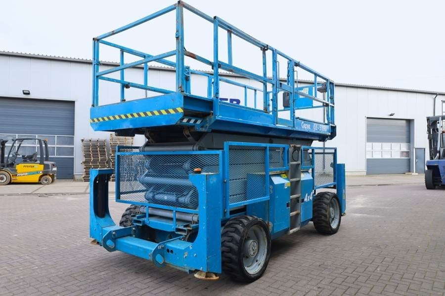 Genie GS5390 Diesel, 4x4 Drive, 18.15m Working Height, 6 - Nacelle ciseaux: photos 2 Genie GS5390 Diesel, 4x4 Drive, 18.15m Working Height, 6 - Nacelle ciseaux: photos 2