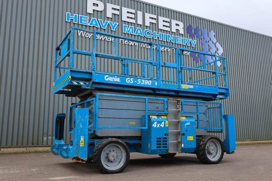 Genie GS5390 Diesel, 4x4 Drive, 18.15m Working Height, 6 - Nacelle ciseaux: photos 1 Genie GS5390 Diesel, 4x4 Drive, 18.15m Working Height, 6 - Nacelle ciseaux: photos 1