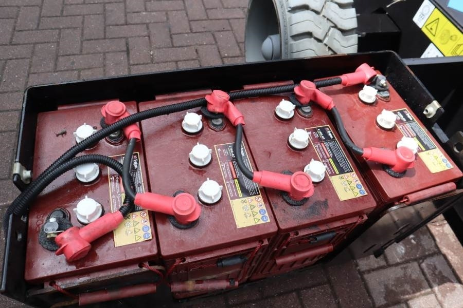 Genie Z-33/18 Electric, 12m Working Height, 5.6m Reach, - Nacelle articulée: photos 3 Genie Z-33/18 Electric, 12m Working Height, 5.6m Reach, - Nacelle articulée: photos 3