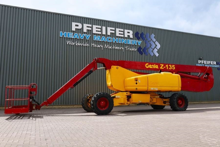 Genie Z135/70 Diesel, 4x4x4 Drive, 43m Lifting Height, 2 - Nacelle articulée: photos 1 Genie Z135/70 Diesel, 4x4x4 Drive, 43m Lifting Height, 2 - Nacelle articulée: photos 1