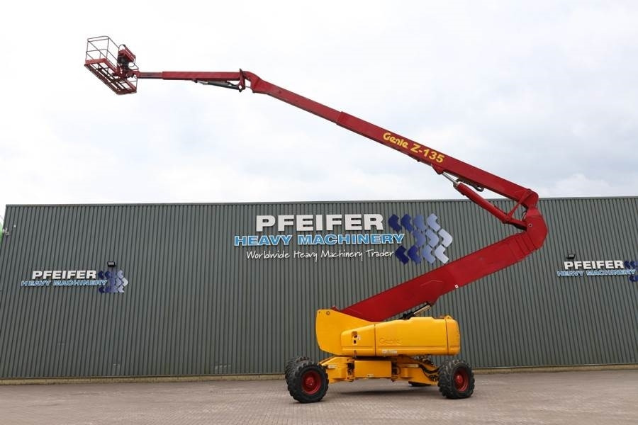 Genie Z135/70 Diesel, 4x4x4 Drive, 43m Lifting Height, 2 - Nacelle articulée: photos 3 Genie Z135/70 Diesel, 4x4x4 Drive, 43m Lifting Height, 2 - Nacelle articulée: photos 3
