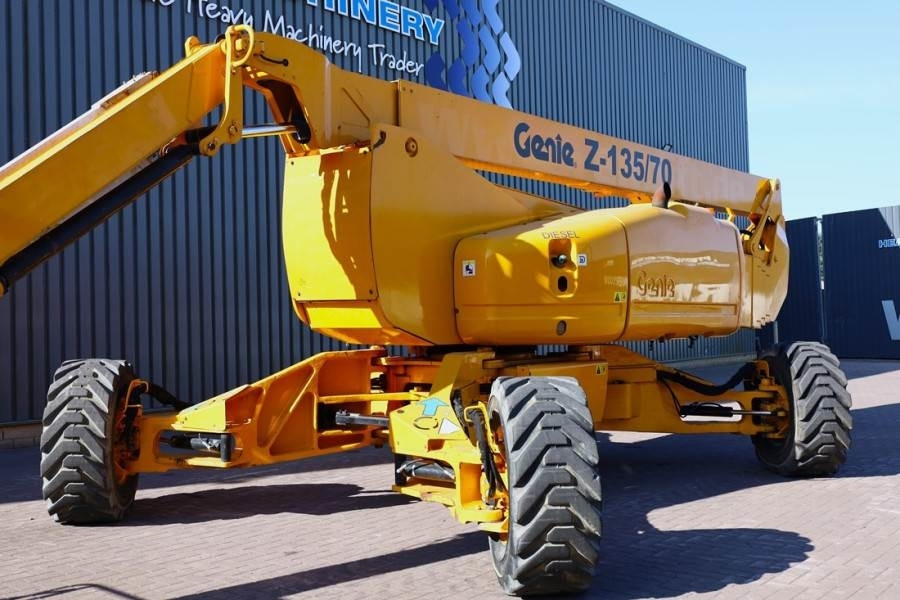 Genie Z135/70 Diesel, 4x4x4 Drive, 43m Lifting Height, 2 - Nacelle articulée: photos 2 Genie Z135/70 Diesel, 4x4x4 Drive, 43m Lifting Height, 2 - Nacelle articulée: photos 2