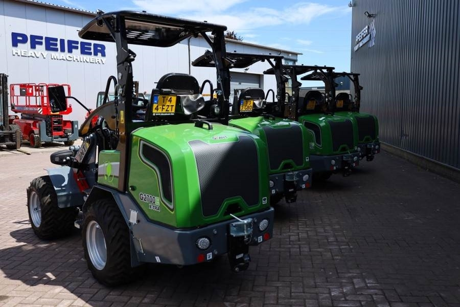 GiANT G2700E 100% Electric - Zero Emissions, Lithium-Iro - Chargeuse sur pneus: photos 2 GiANT G2700E 100% Electric - Zero Emissions, Lithium-Iro - Chargeuse sur pneus: photos 2