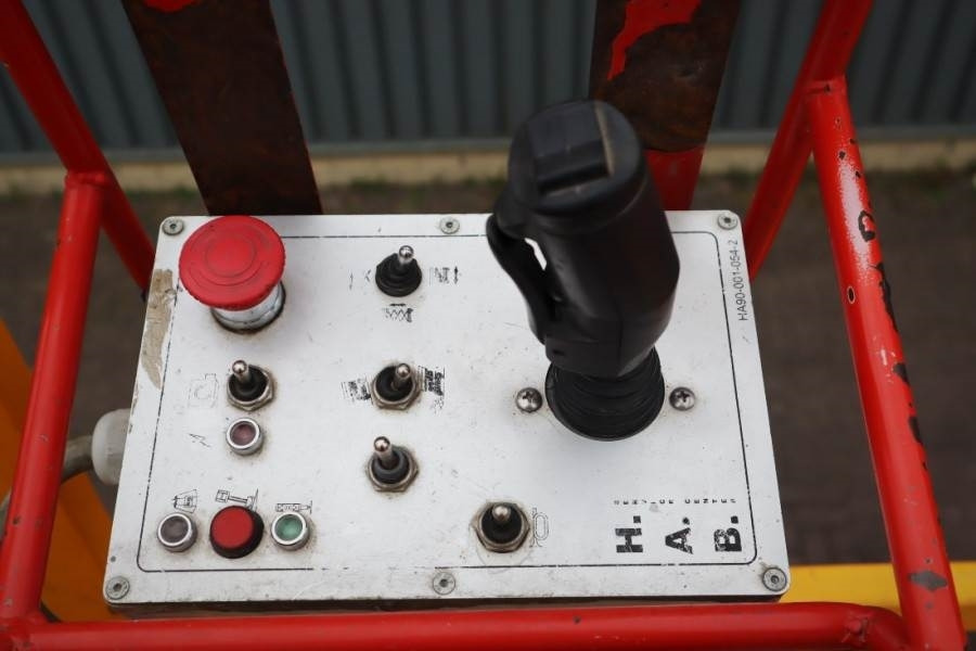 HAB S195-24 D4WDS Diesel, 4x4 Drive, 19.5m Working Hei - Nacelle ciseaux: photos 4 HAB S195-24 D4WDS Diesel, 4x4 Drive, 19.5m Working Hei - Nacelle ciseaux: photos 4