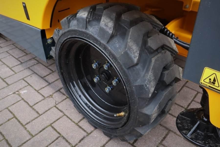 Haulotte Compact 12DX Valid Inspection, *Guarantee! Diesel, - Nacelle ciseaux: photos 5 Haulotte Compact 12DX Valid Inspection, *Guarantee! Diesel, - Nacelle ciseaux: photos 5