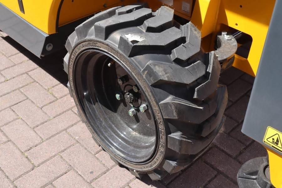 Haulotte Compact 12DX Valid Inspection, *Guarantee! Diesel, - Nacelle ciseaux: photos 5 Haulotte Compact 12DX Valid Inspection, *Guarantee! Diesel, - Nacelle ciseaux: photos 5