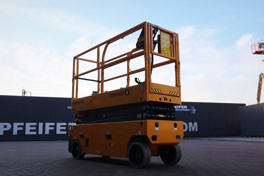 Haulotte Compact 8N Valid inspection, *Guarantee! 8m Workin - Nacelle ciseaux: photos 2 Haulotte Compact 8N Valid inspection, *Guarantee! 8m Workin - Nacelle ciseaux: photos 2