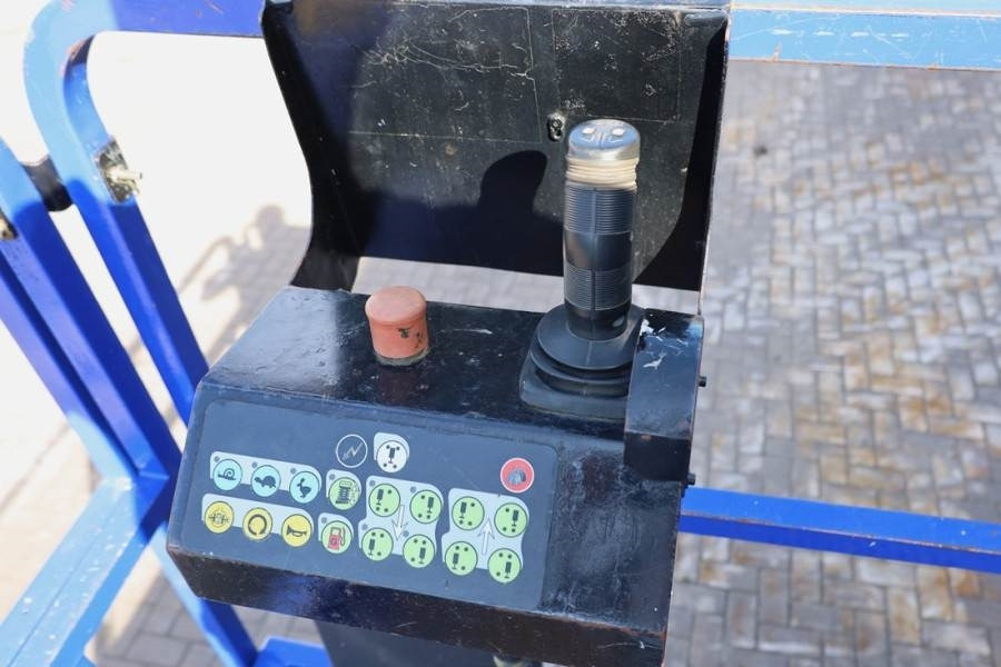 Haulotte H12SXL Diesel, 4x4 Drive, 12m Working Height, 700k - Nacelle ciseaux: photos 3 Haulotte H12SXL Diesel, 4x4 Drive, 12m Working Height, 700k - Nacelle ciseaux: photos 3