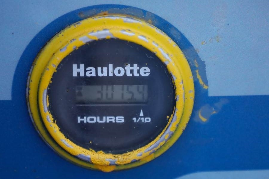 Haulotte H12SXL Diesel, 4x4 Drive, 12m Working Height, 700k - Nacelle ciseaux: photos 5 Haulotte H12SXL Diesel, 4x4 Drive, 12m Working Height, 700k - Nacelle ciseaux: photos 5