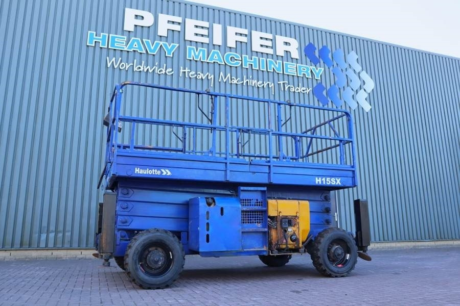 Haulotte H15SX New Tyres, Diesel, 4x4 Drive, 15 Working Hei - Nacelle ciseaux: photos 1 Haulotte H15SX New Tyres, Diesel, 4x4 Drive, 15 Working Hei - Nacelle ciseaux: photos 1