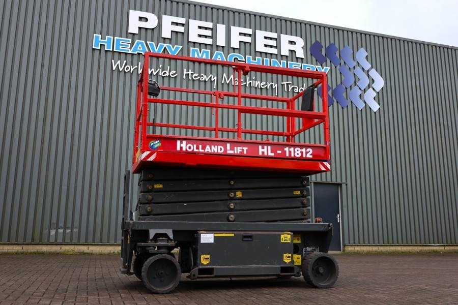 Holland Lift Ecostar HL-11812 Electric, 14m Working Height, 300 - Nacelle ciseaux: photos 1 Holland Lift Ecostar HL-11812 Electric, 14m Working Height, 300 - Nacelle ciseaux: photos 1