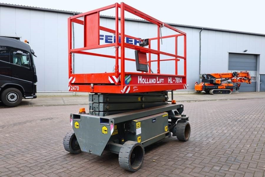 Holland Lift Ecostar HL-7814 Electric, 10m Working Height, 450k - Nacelle ciseaux: photos 2 Holland Lift Ecostar HL-7814 Electric, 10m Working Height, 450k - Nacelle ciseaux: photos 2