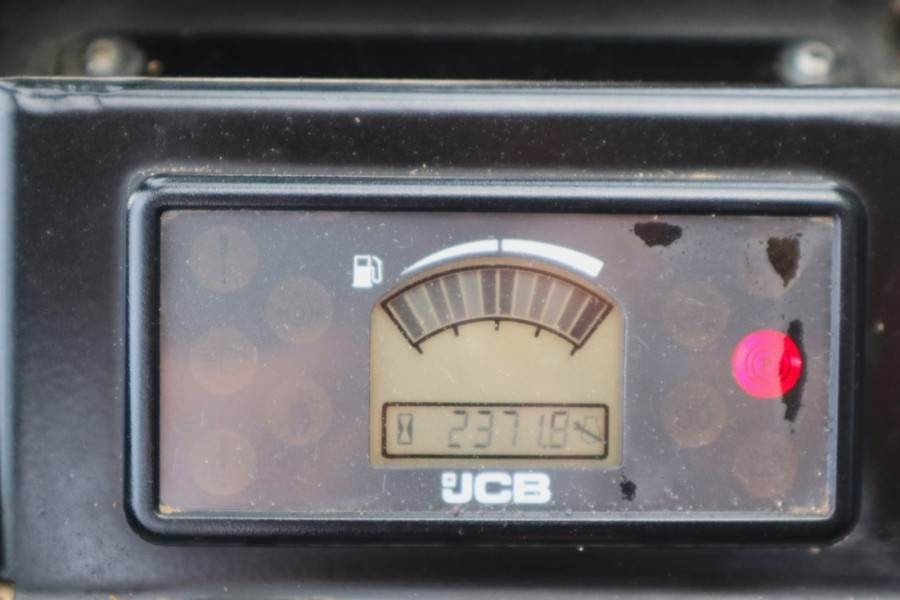 JCB 926 Diesel, 4x4 Drive, Triplex mast, 5500mm Liftin - Chariot tout terrain: photos 4 JCB 926 Diesel, 4x4 Drive, Triplex mast, 5500mm Liftin - Chariot tout terrain: photos 4