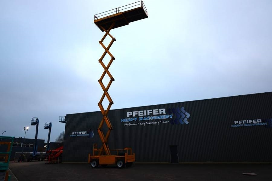 JLG 203-24 Diesel, 4x4 Drive, 22.3m Working Height, 75 - Nacelle ciseaux: photos 2 JLG 203-24 Diesel, 4x4 Drive, 22.3m Working Height, 75 - Nacelle ciseaux: photos 2