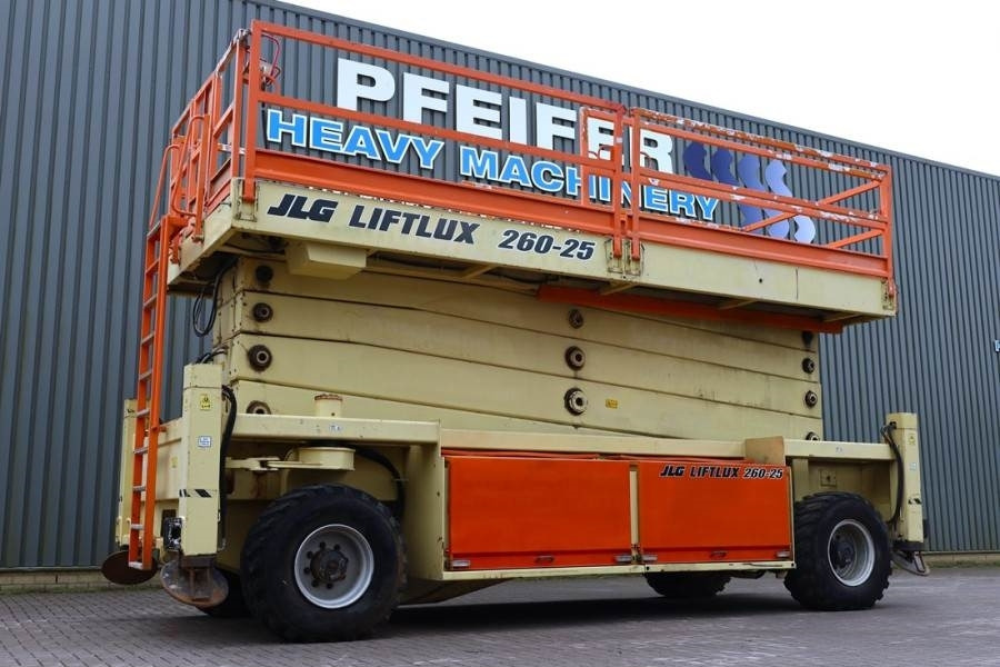 JLG 260-25 Diesel, 4x4 Drive, 9.80m Hydraulic Deck Ext - Nacelle ciseaux: photos 1 JLG 260-25 Diesel, 4x4 Drive, 9.80m Hydraulic Deck Ext - Nacelle ciseaux: photos 1