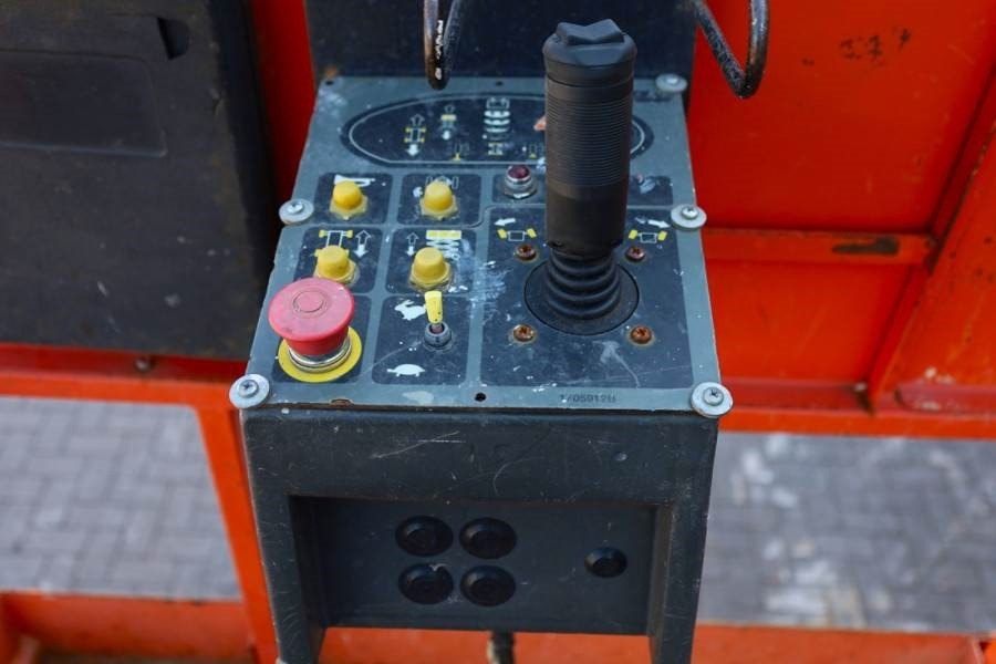 JLG 3369LE Electric, 12m Working Height, 450kg Capacit  - Nacelle ciseaux: photos 4 JLG 3369LE Electric, 12m Working Height, 450kg Capacit  - Nacelle ciseaux: photos 4