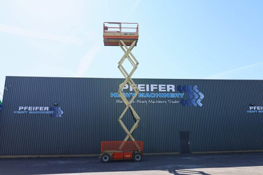 JLG 3369LE Electric, 12m Working Height, 450kg Capacit  - Nacelle ciseaux: photos 3 JLG 3369LE Electric, 12m Working Height, 450kg Capacit  - Nacelle ciseaux: photos 3