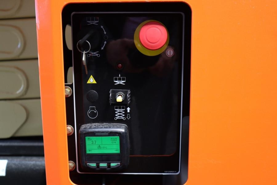 JLG ERT3369 Unused, Diesel, 12m Working Height, 454kg - Nacelle ciseaux: photos 4 JLG ERT3369 Unused, Diesel, 12m Working Height, 454kg - Nacelle ciseaux: photos 4