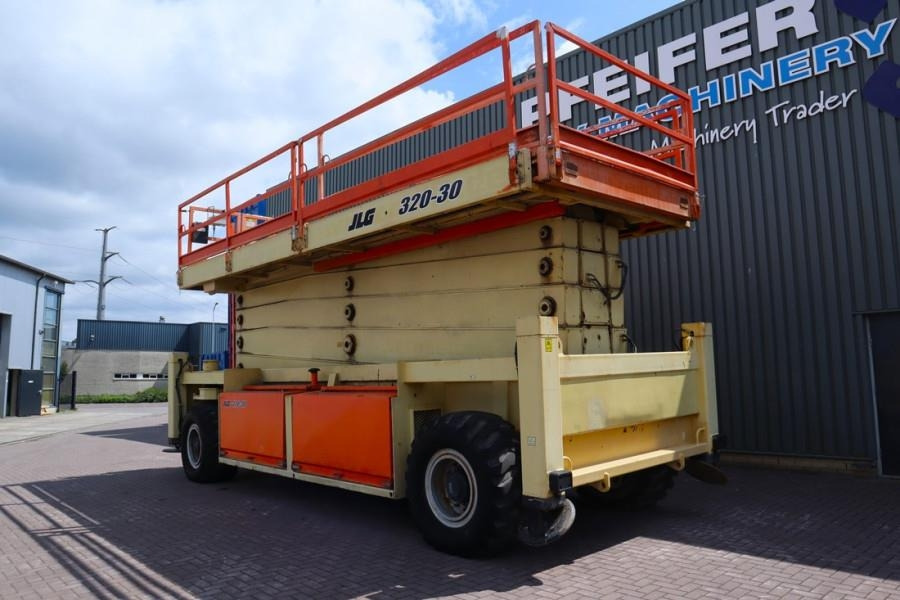 Crédit-bail JLG SL320-30 Diesel, 4x4 Drive, 34m Working Height, 14  JLG SL320-30 Diesel, 4x4 Drive, 34m Working Height, 14: photos 7
