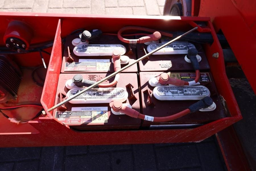 Magni ES0808E Electric, 8m Working height, 380kg Capacit - Nacelle ciseaux: photos 3 Magni ES0808E Electric, 8m Working height, 380kg Capacit - Nacelle ciseaux: photos 3