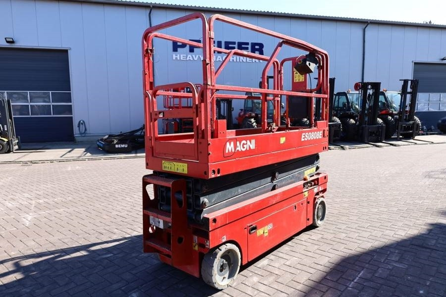 Magni ES0808E Electric, 8m Working height, 380kg Capacit - Nacelle ciseaux: photos 2 Magni ES0808E Electric, 8m Working height, 380kg Capacit - Nacelle ciseaux: photos 2