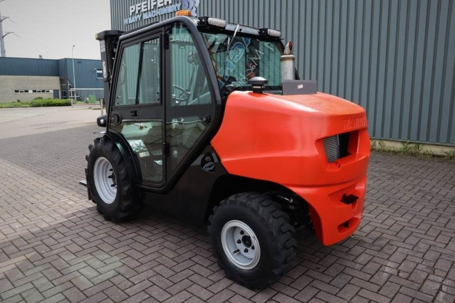 Manitou MC25-4 Valid Inspection, *Guarantee, Diesel, 4x4 D - Chariot tout terrain: photos 4 Manitou MC25-4 Valid Inspection, *Guarantee, Diesel, 4x4 D - Chariot tout terrain: photos 4