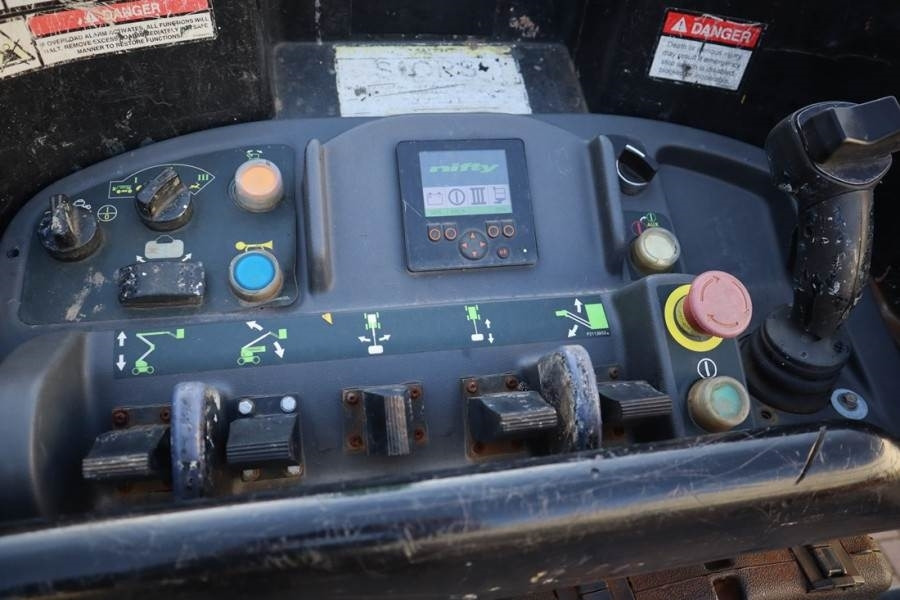 Niftylift HR28 HYBRIDE Valid inspection, *Guarantee! Hybrid, - Nacelle articulée: photos 3 Niftylift HR28 HYBRIDE Valid inspection, *Guarantee! Hybrid, - Nacelle articulée: photos 3