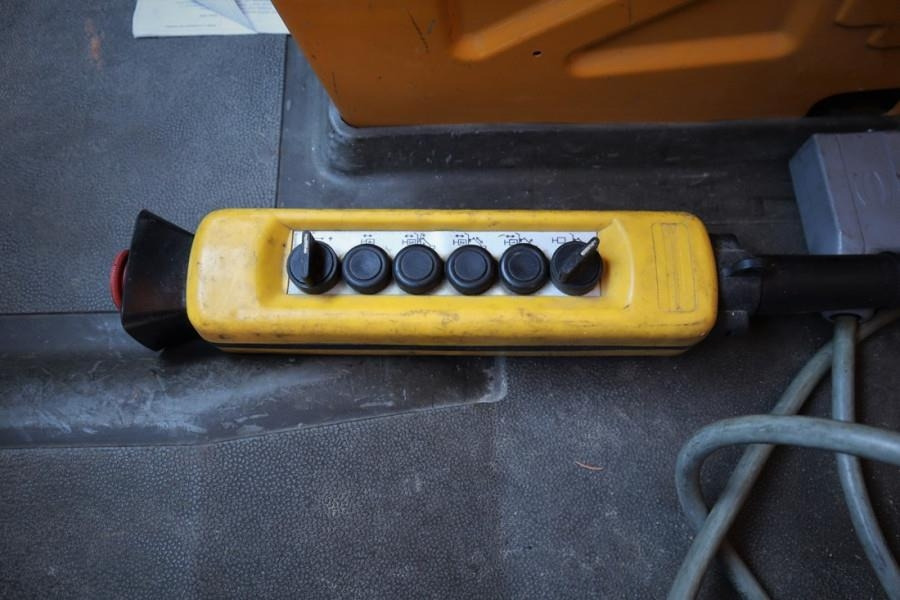 Camion avec nacelle Teupen EURO B16T As-Is, Driving Licence B/3, Diesel, 16m: photos 14 Camion avec nacelle Teupen EURO B16T As-Is, Driving Licence B/3, Diesel, 16m: photos 14