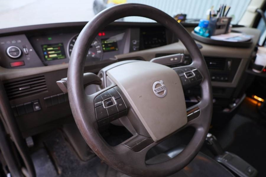 Volvo FH460 Globetrotter / EFFER 955 8S Euro 6, Valid In - Grue tout-terrain: photos 4 Volvo FH460 Globetrotter / EFFER 955 8S Euro 6, Valid In - Grue tout-terrain: photos 4